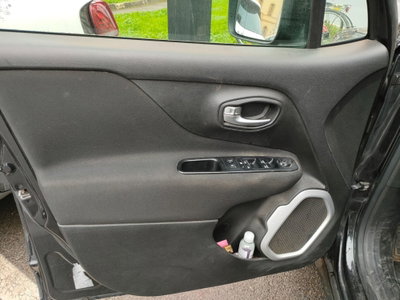 Jeep Renegade 1.6 Mjt 120 CV Longitude (17)