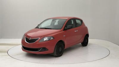 Lancia Ypsilon 1.0 FireFly 5 porte S&S Hybrid Silver Plus usata