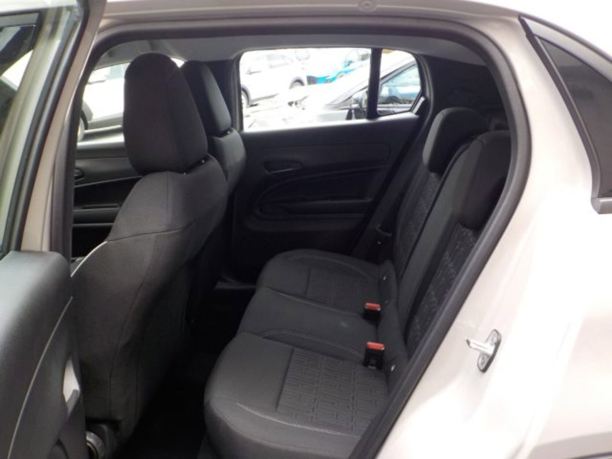 Fiat 600 1.2 hybrid La Prima 110cv auto (8)