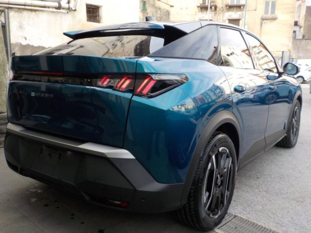 Peugeot 3008 1.2 hybrid Allure Business 145cv e-dcs6 (14)