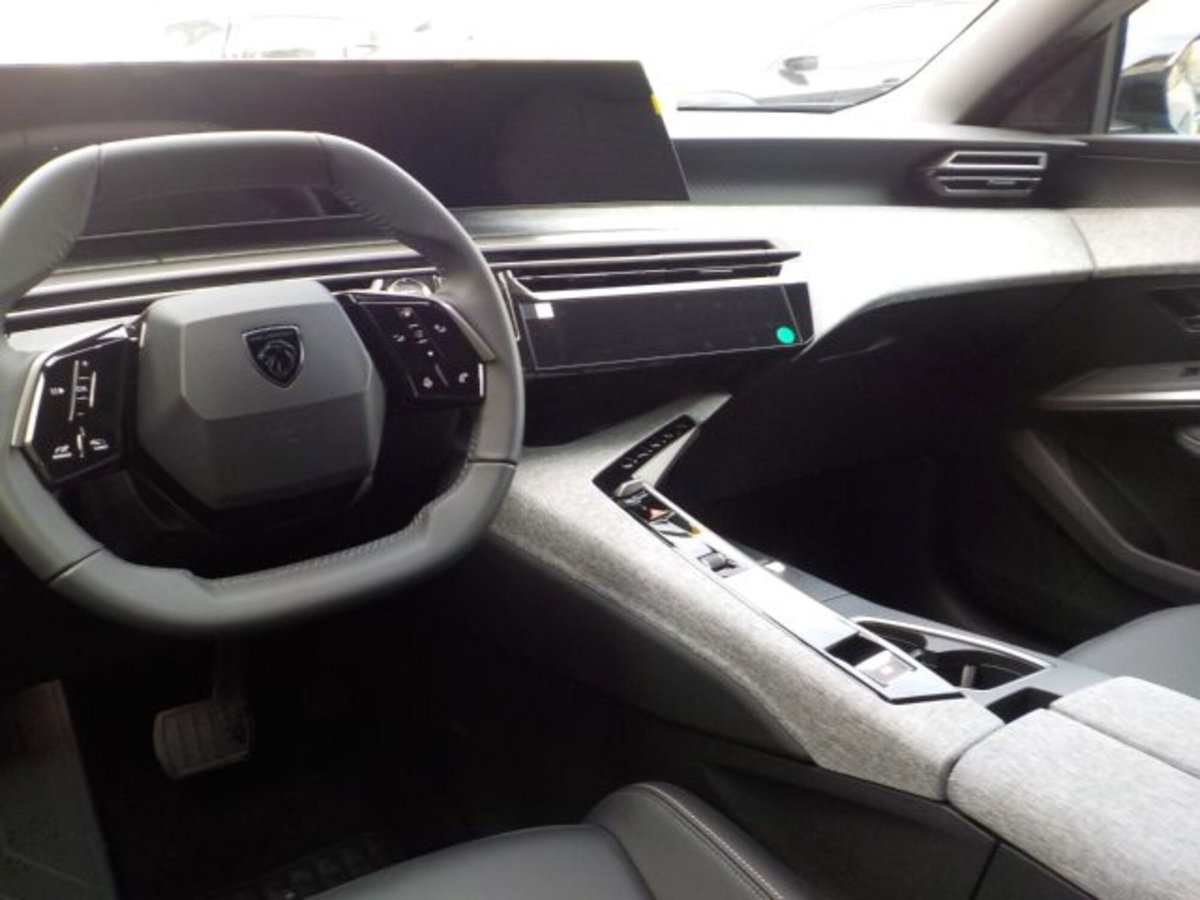 Peugeot 3008 1.2 hybrid Allure Business 145cv e-dcs6 (7)