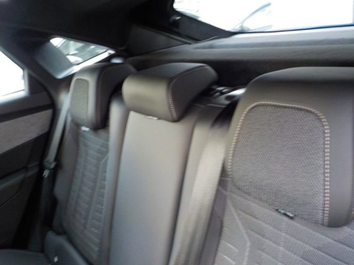 Peugeot 3008 1.2 hybrid Allure Business 145cv e-dcs6 (8)