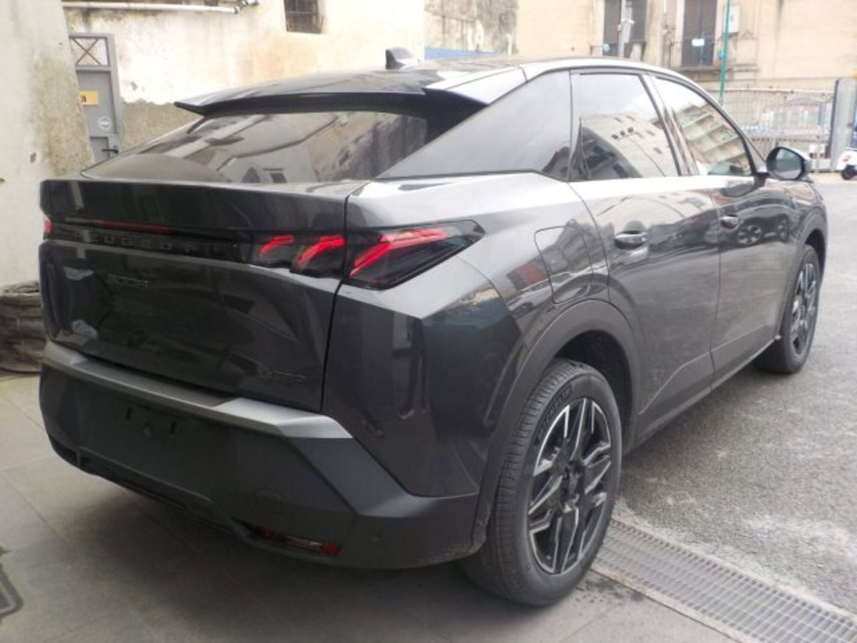 Peugeot 3008 1.2 hybrid Allure Business 145cv e-dcs6 (15)