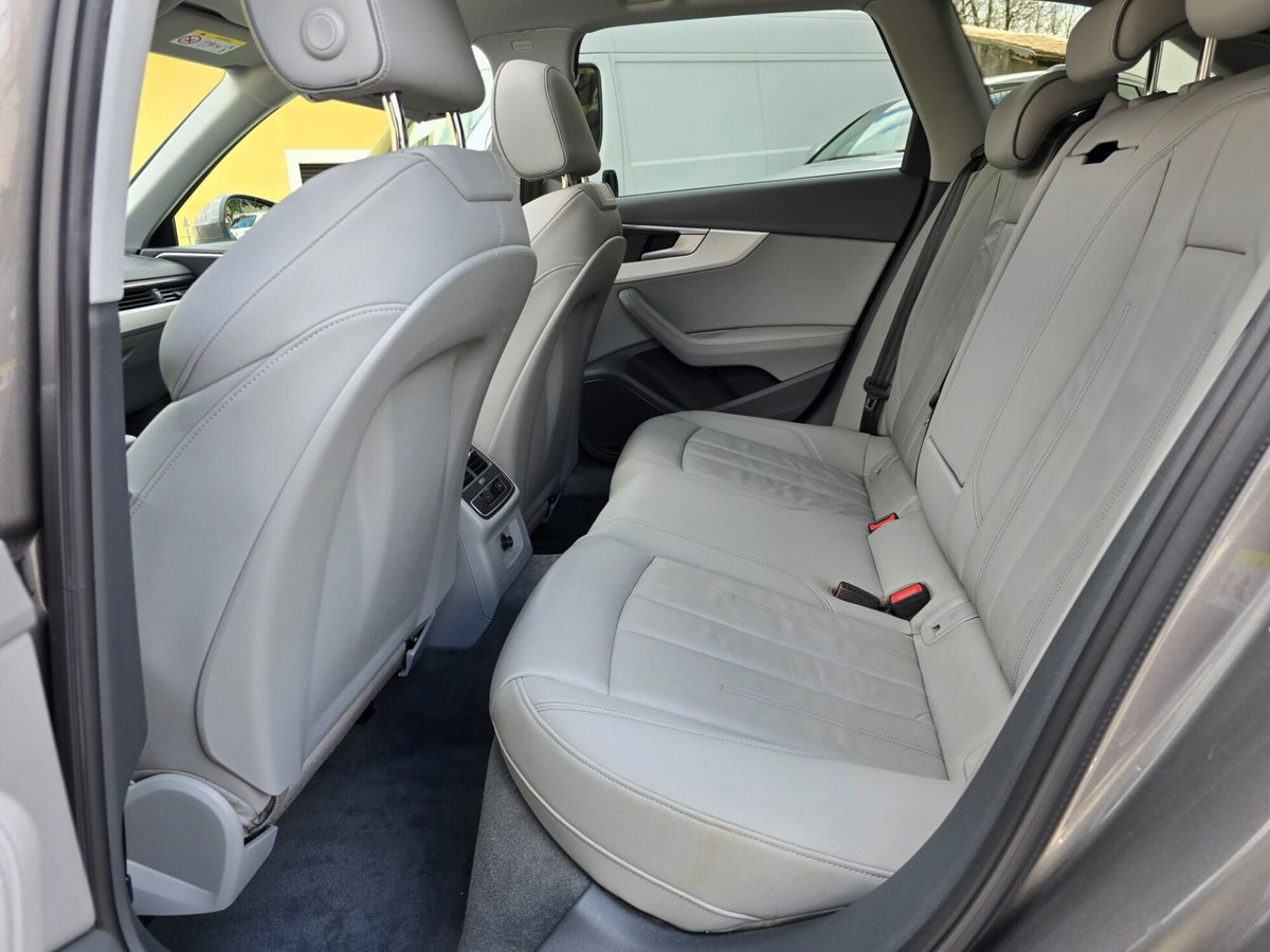 Audi A4 Allroad 40 TDI 190 CV S tronic Identity Contrast (10)