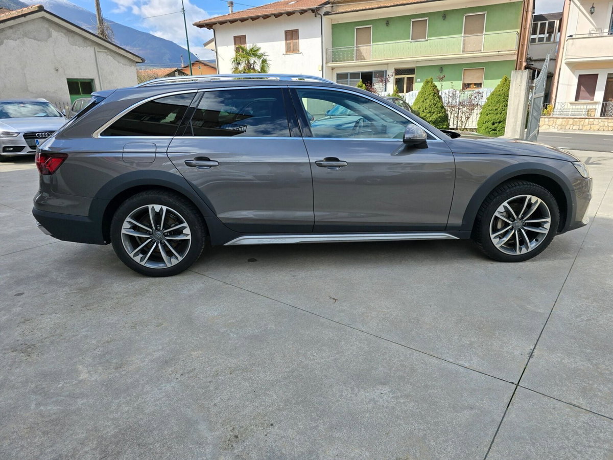 Audi A4 Allroad 40 TDI 190 CV S tronic Identity Contrast (3)