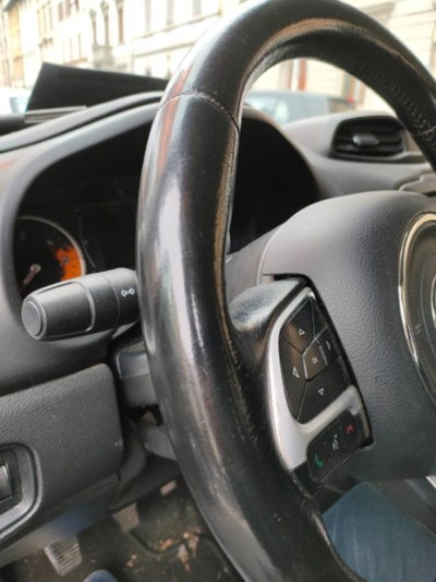 Jeep Renegade 1.6 Mjt 120 CV Longitude (12)