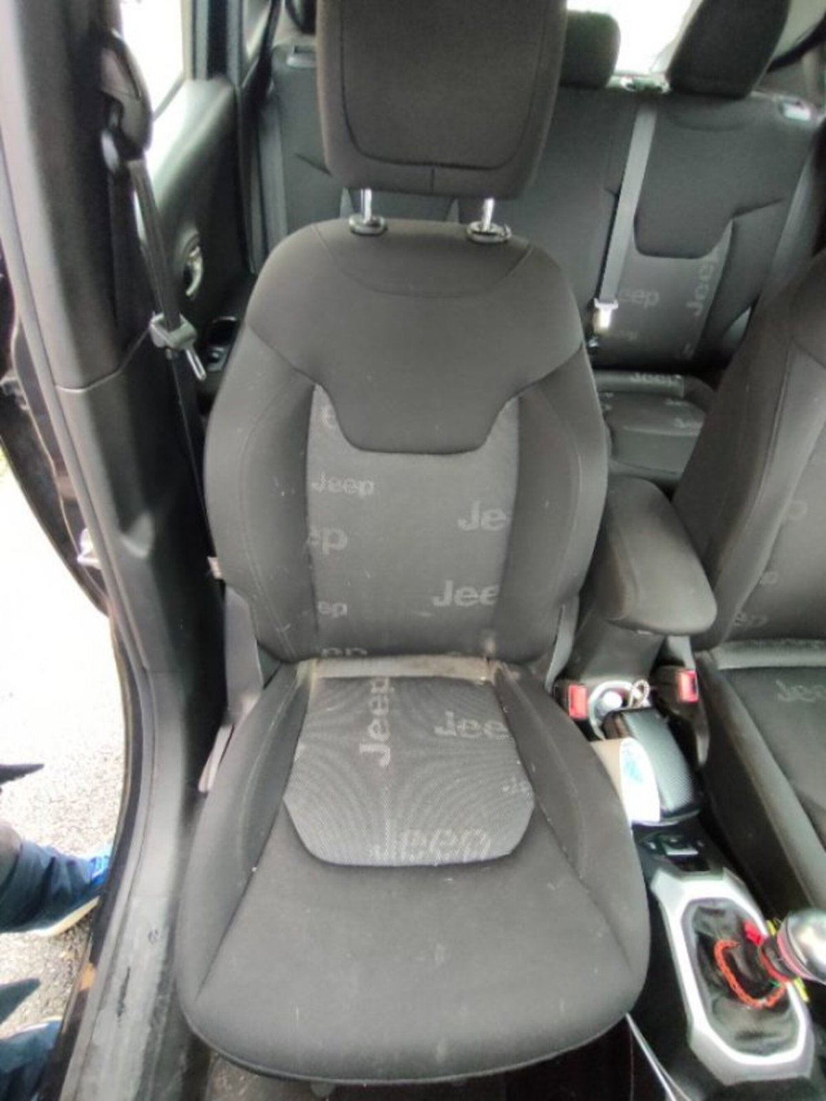Jeep Renegade 1.6 Mjt 120 CV Longitude (17)