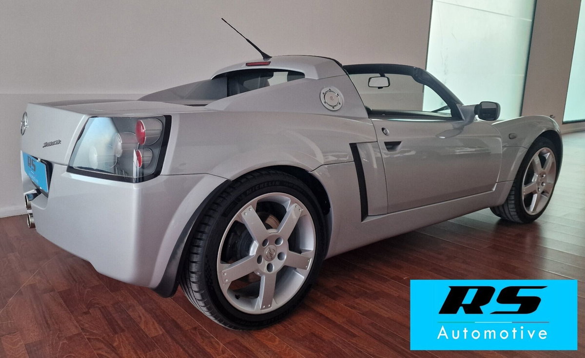 Opel Speedster 2.2 16V (5)
