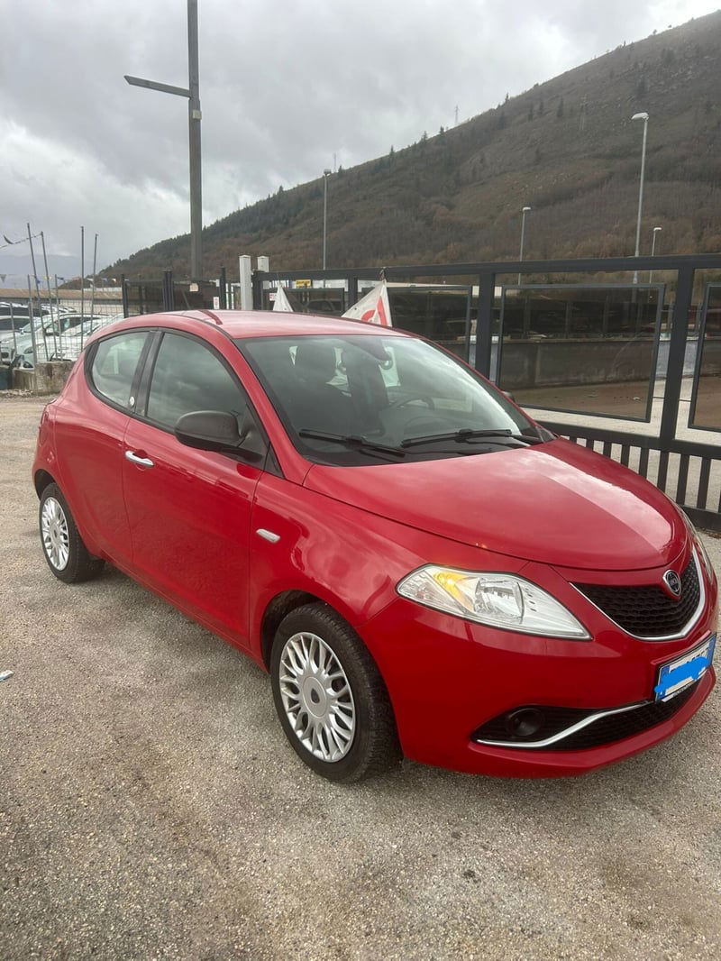 Lancia Ypsilon 1.2 69 CV 5 porte GPL Ecochic Elefantino