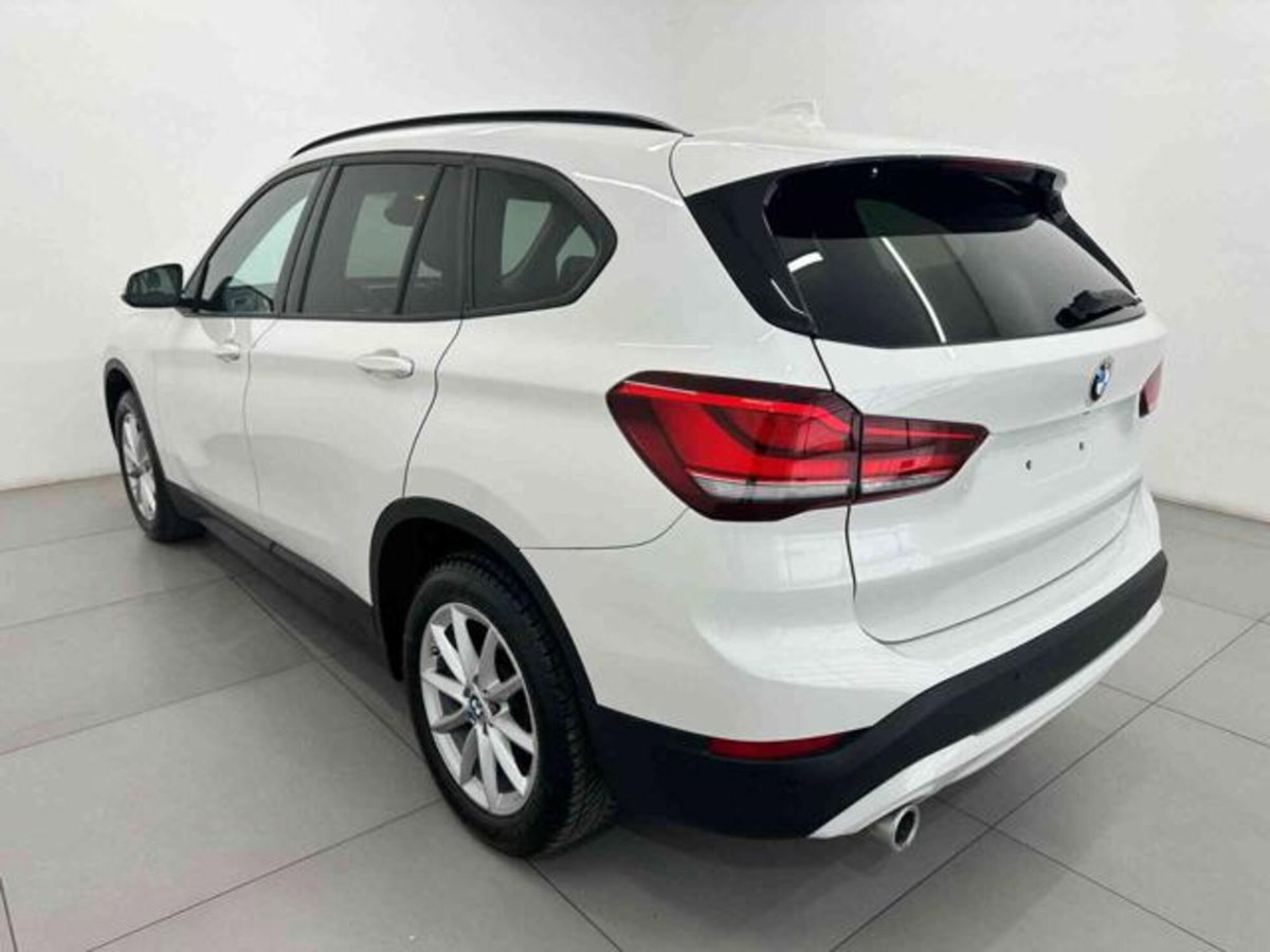 BMW X1 sDrive16d xLine Plus (5)