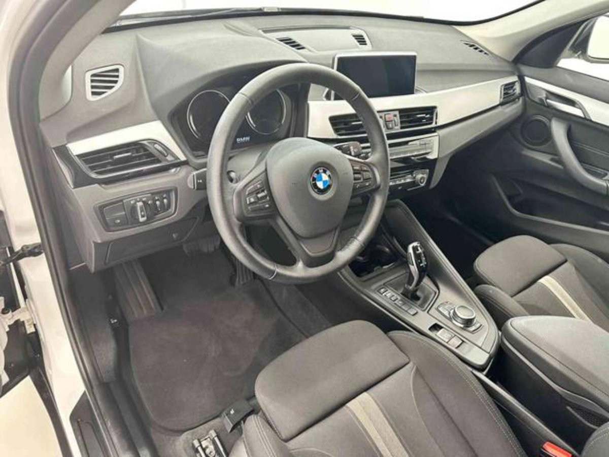 BMW X1 sDrive16d xLine Plus (9)