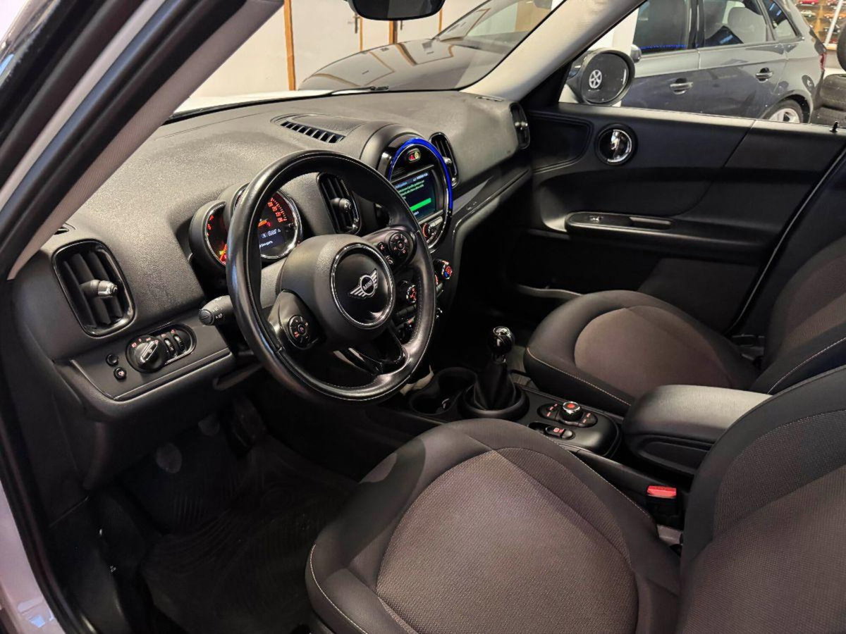 MINI Mini Countryman 2.0 Cooper D Countryman ALL4 (8)