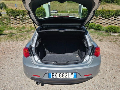 Alfa Romeo Giulietta 1.4 Turbo Distinctive 120cv (13)