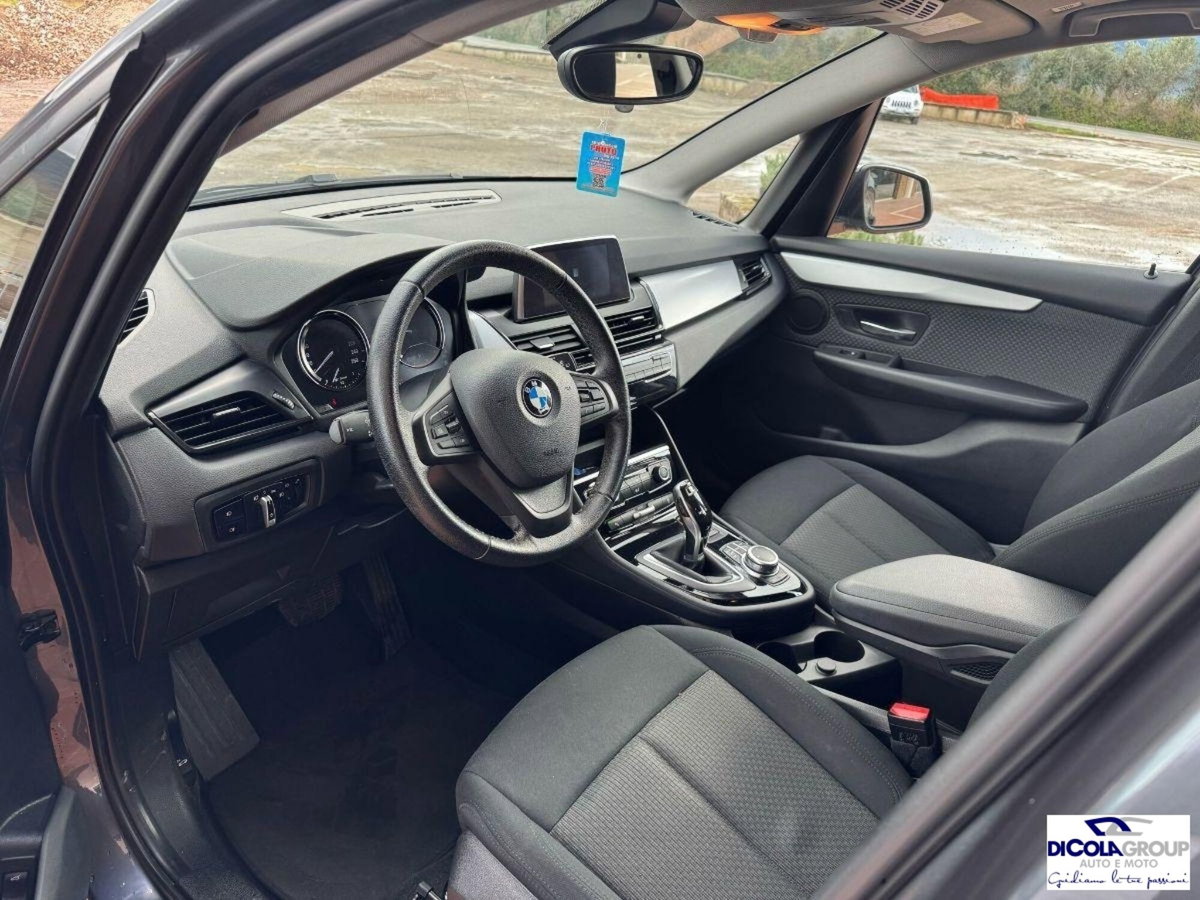 BMW Serie 2 Active Tourer 218d (10)