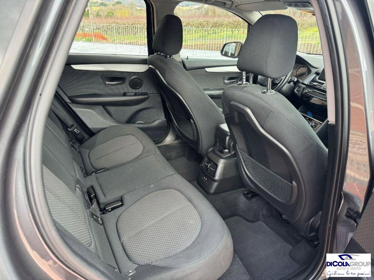 BMW Serie 2 Active Tourer 218d (11)