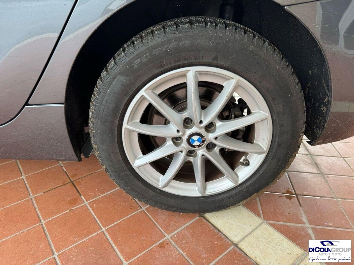 BMW Serie 2 Active Tourer 218d (18)