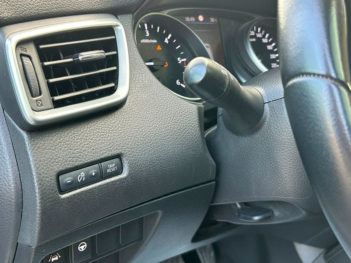 Nissan Qashqai 1.5 dCi 115 CV DCT N-Connecta (13)