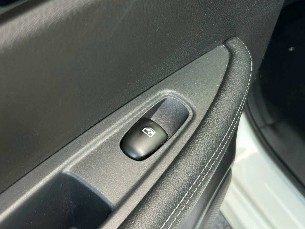 Nissan Qashqai 1.5 dCi 115 CV DCT N-Connecta (16)