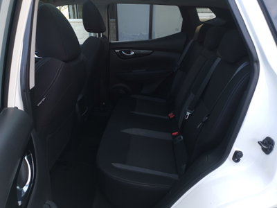 Nissan Qashqai 1.5 dCi 115 CV DCT N-Connecta (16)