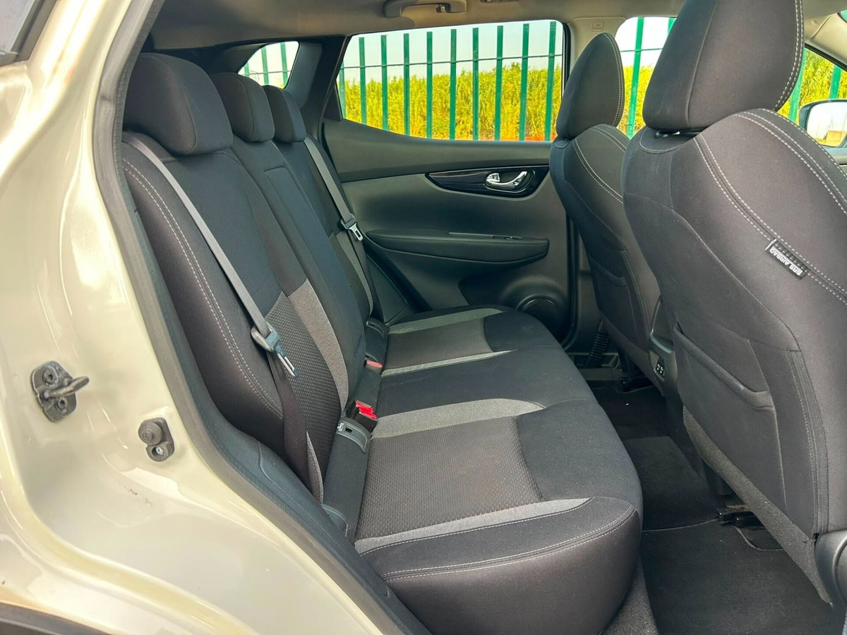 Nissan Qashqai 1.5 dCi 115 CV DCT N-Connecta (20)