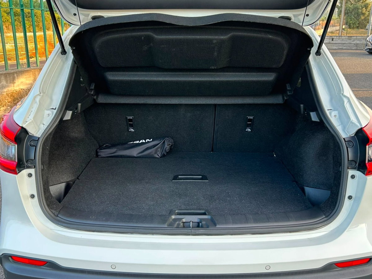 Nissan Qashqai 1.5 dCi 115 CV DCT N-Connecta (8)