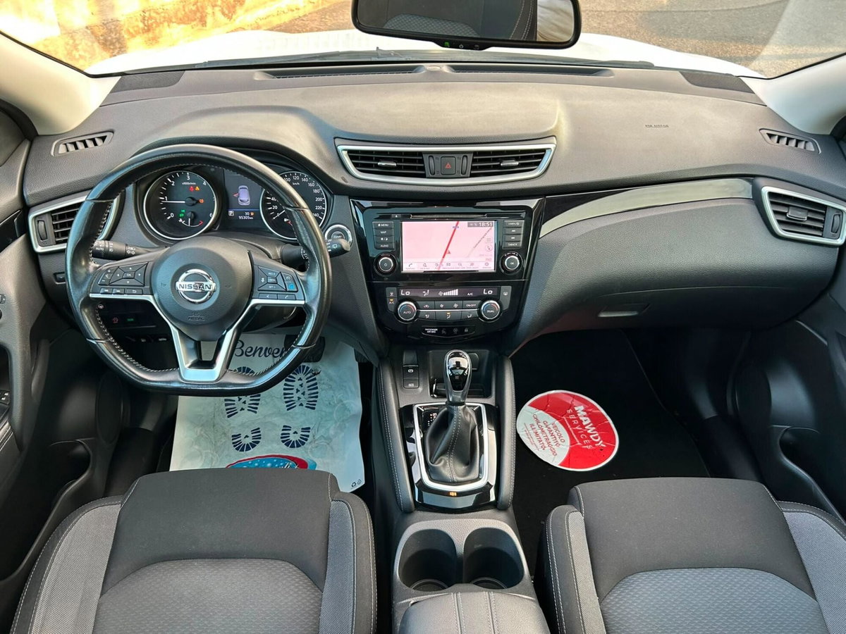Nissan Qashqai 1.5 dCi 115 CV DCT N-Connecta (9)
