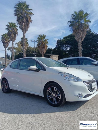 Peugeot 208 VTi 82 CV 3 porte Allure (16)