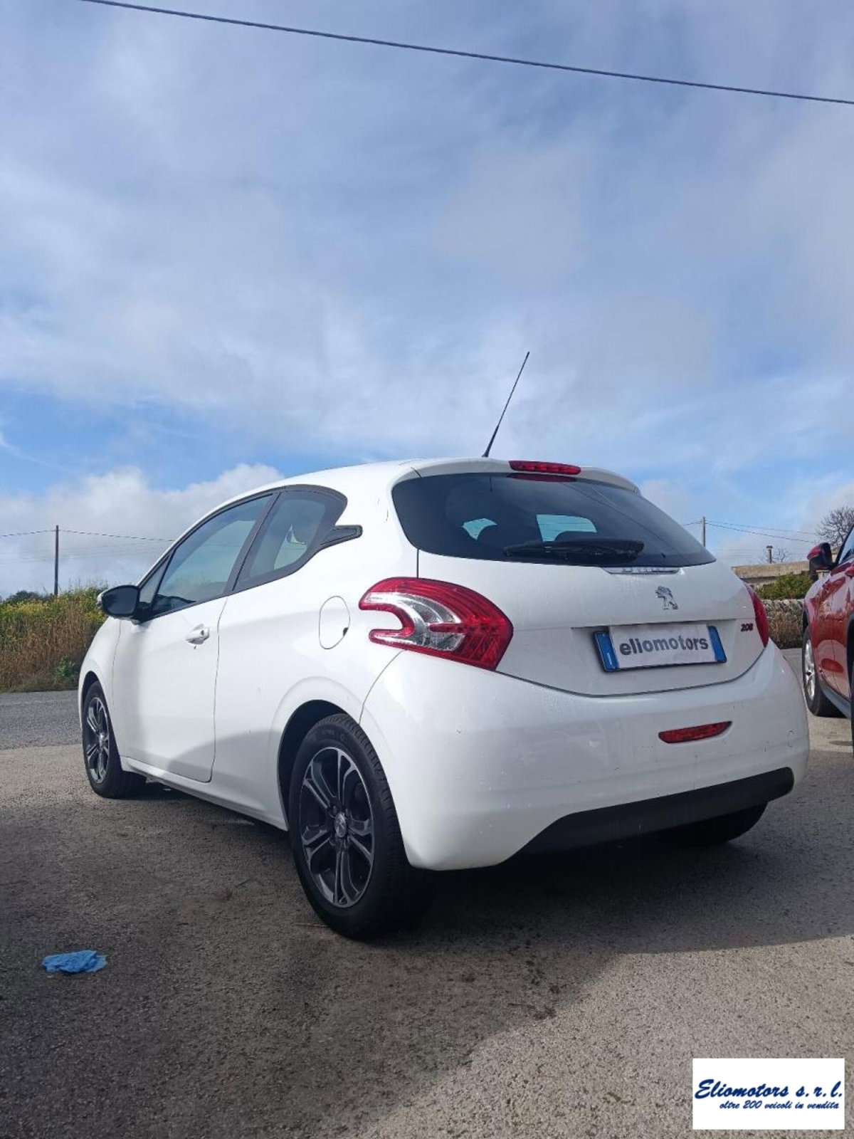Peugeot 208 VTi 82 CV 3 porte Allure (3)