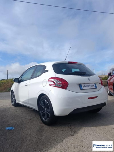 Peugeot 208 VTi 82 CV 3 porte Allure (3)