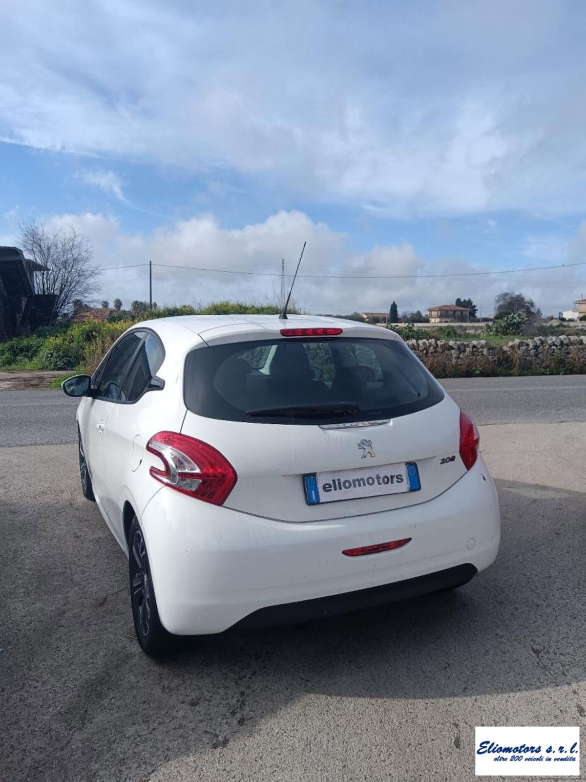 Peugeot 208 VTi 82 CV 3 porte Allure (4)