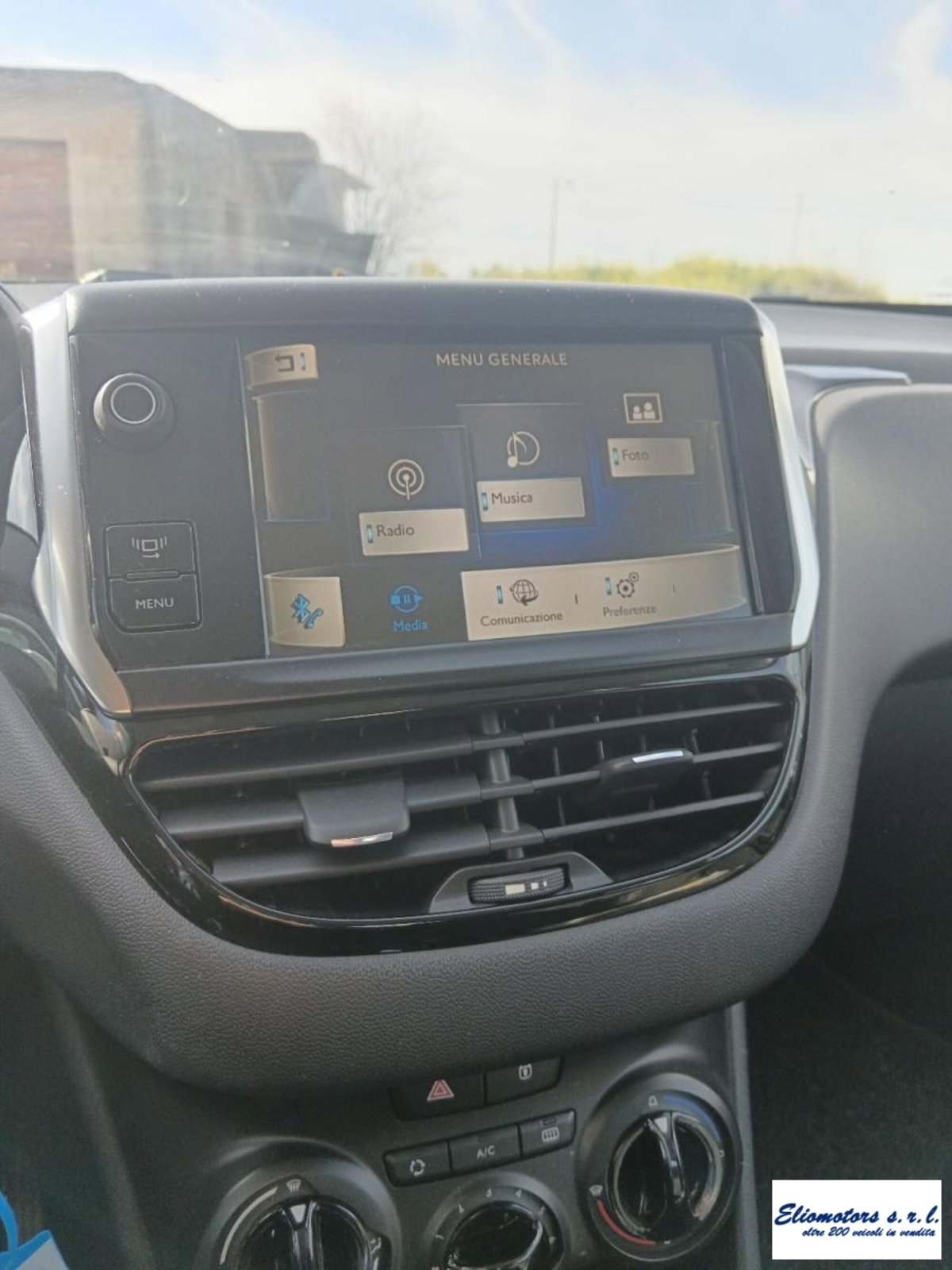 Peugeot 208 VTi 82 CV 3 porte Allure (7)