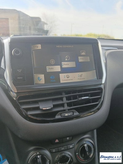 Peugeot 208 VTi 82 CV 3 porte Allure (7)
