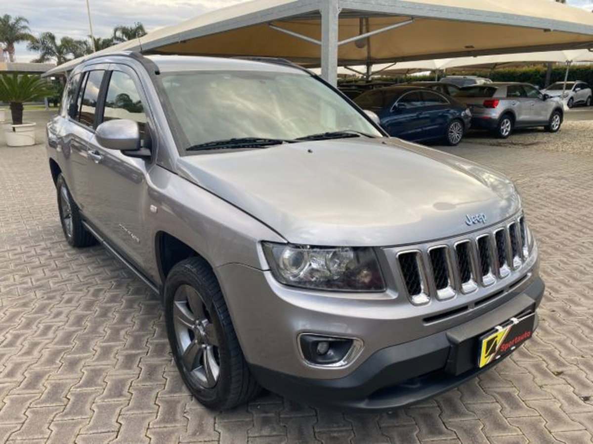 Jeep Compass 2.2 CRD Limited (20)
