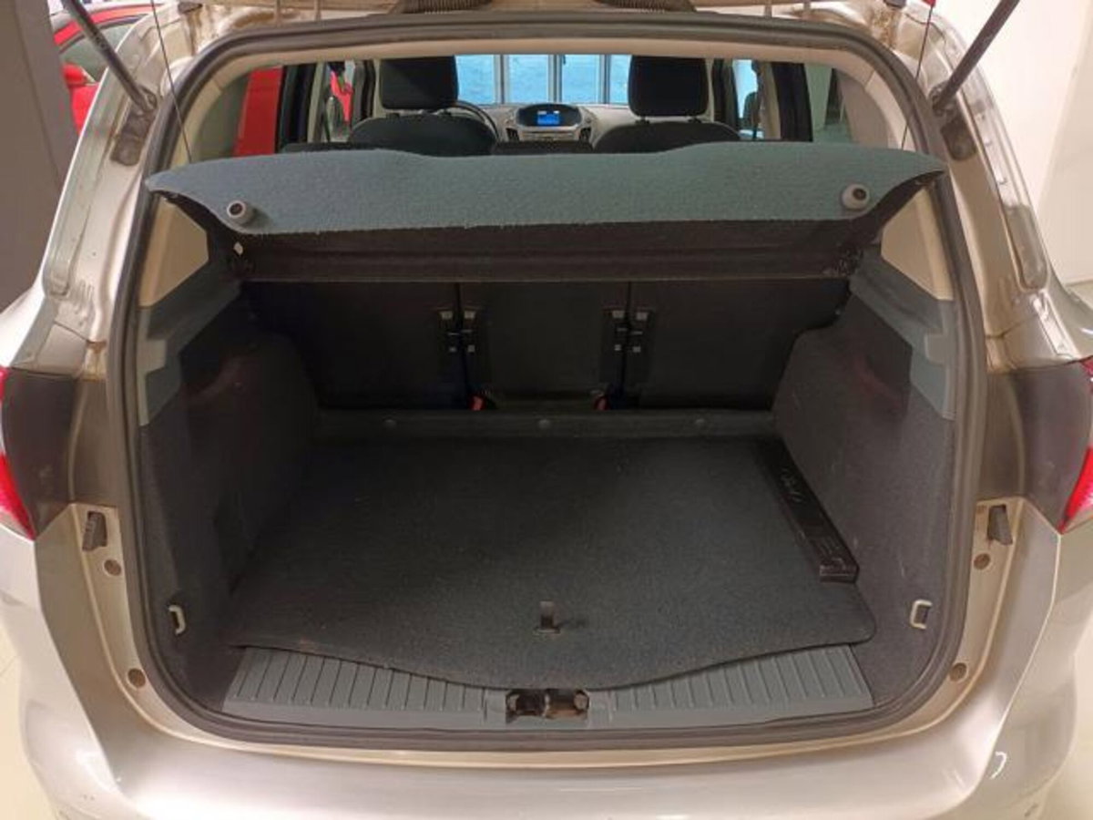 Ford C-Max 1.6 120CV GPL Titanium (14)