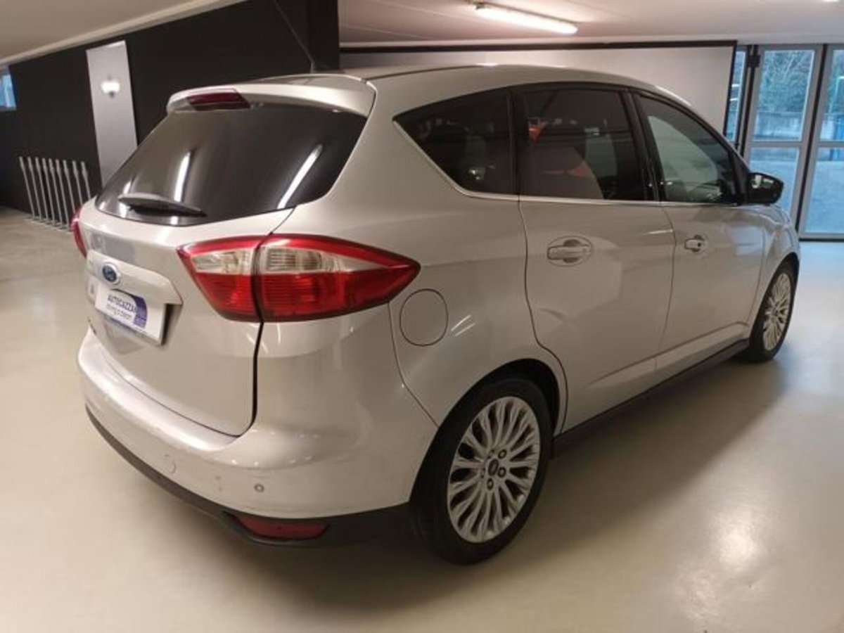 Ford C-Max 1.6 120CV GPL Titanium (2)