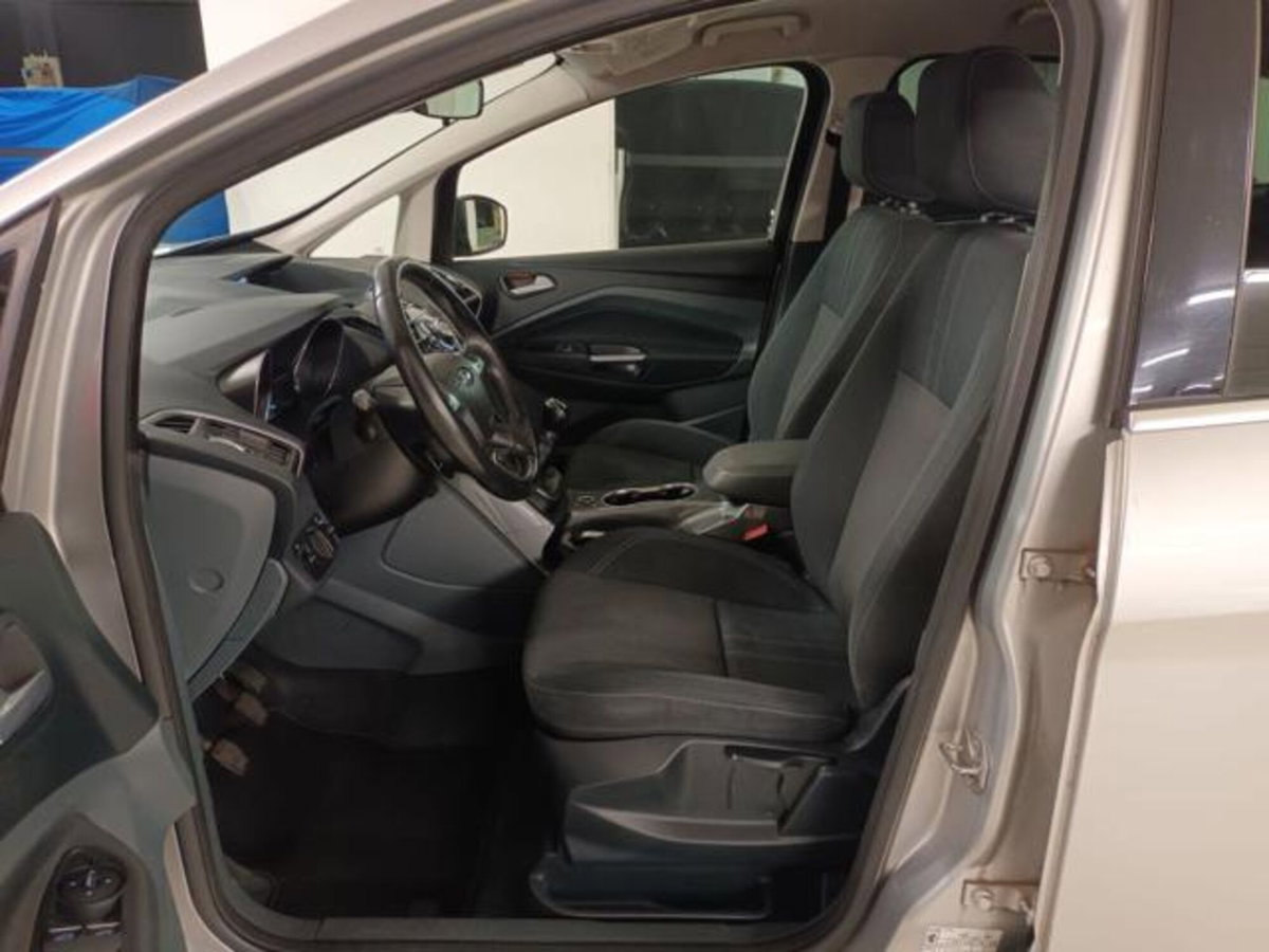 Ford C-Max 1.6 120CV GPL Titanium (5)