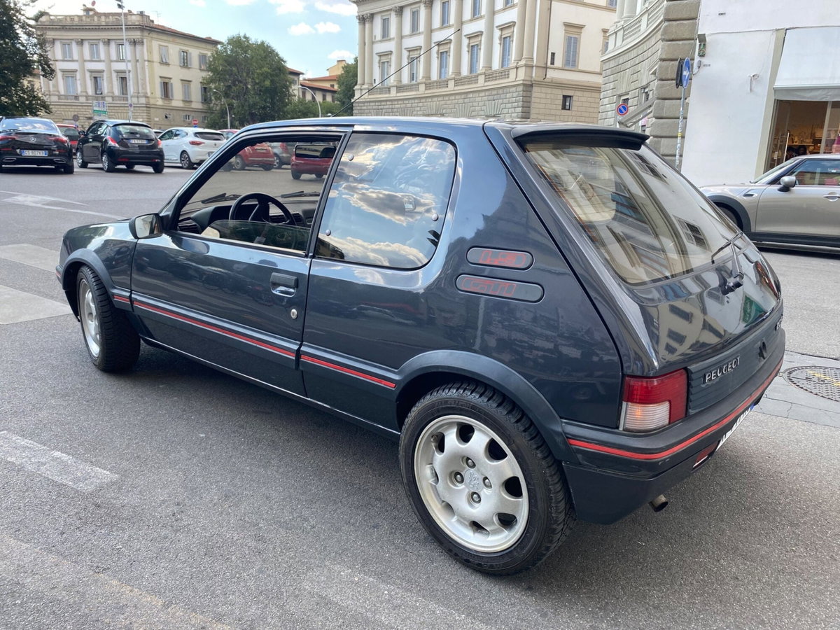 Peugeot 205 3 porte GTI