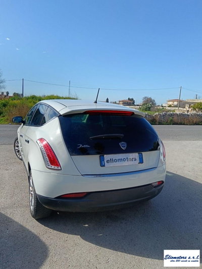 Lancia Delta 1.4 T-Jet 120 CV Argento (8)