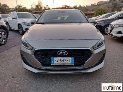 Hyundai i30 1.6 CRDi 115CV 5 porte Business (2)