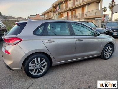 Hyundai i30 1.6 CRDi 115CV 5 porte Business (6)