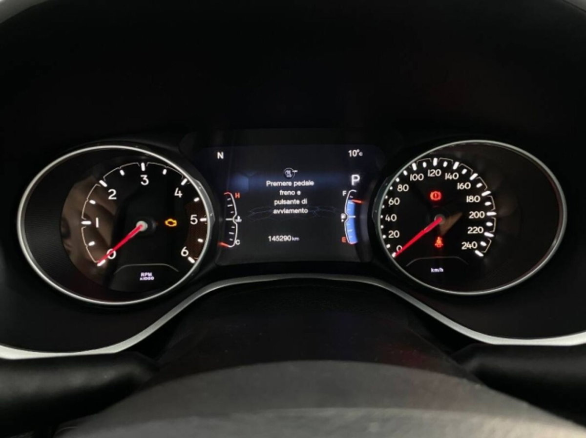 Jeep Compass 2.0 Multijet II 4WD Limited (17)