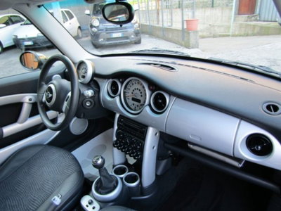 MINI Mini 1.6 16V Cooper (13)