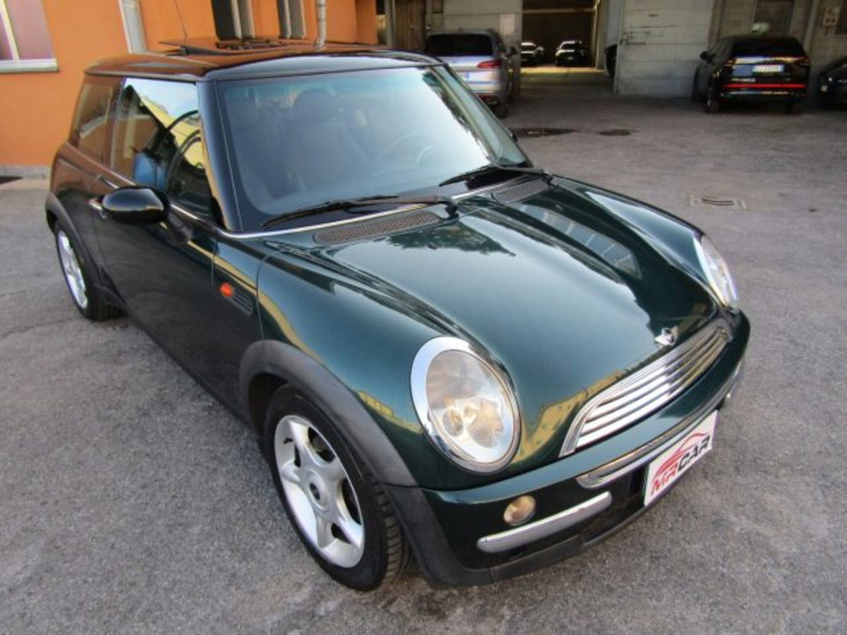 MINI Mini 1.6 16V Cooper (3)