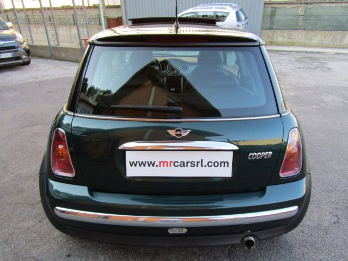MINI Mini 1.6 16V Cooper (5)