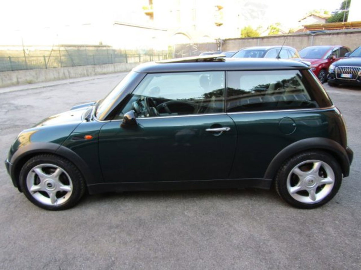 MINI Mini 1.6 16V Cooper (6)