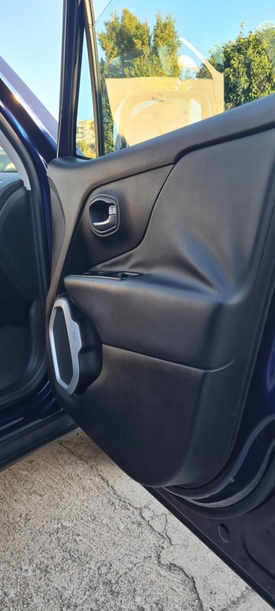 Jeep Renegade 2.0 Mjt 140CV 4WD Active Drive Limited (13)
