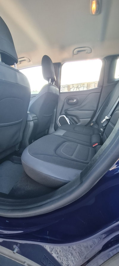Jeep Renegade 2.0 Mjt 140CV 4WD Active Drive Limited (7)