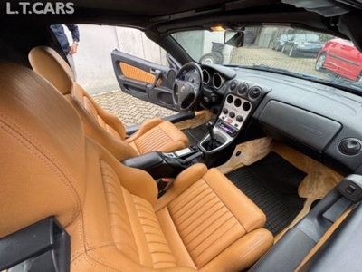 Alfa Romeo Spider 2.0i 16V Twin Spark cat L (10)
