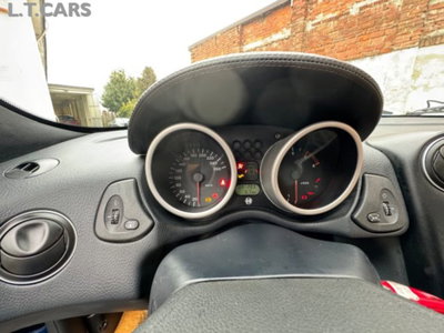Alfa Romeo Spider 2.0i 16V Twin Spark cat L (12)