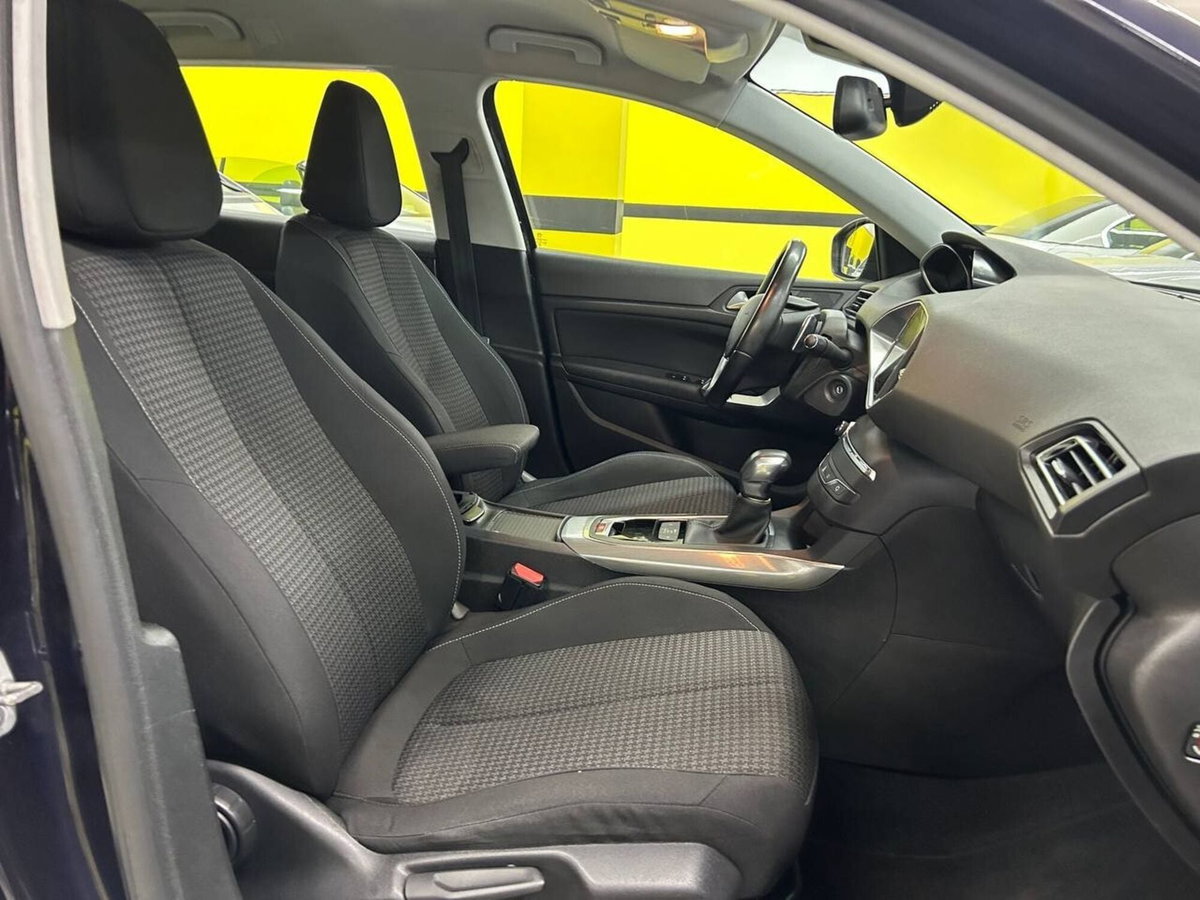 Peugeot 308 SW BlueHDi 130 S&S EAT6 Business (14)
